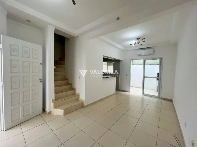 Casa com 2 dormitórios à venda, 75 m² por R$ 440.000,00 - Condomínio Residencial Victoria