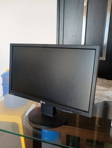 MONITOR LG 19 POL