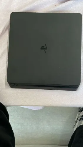 PS 4