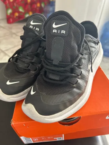 Tênis Nike Air