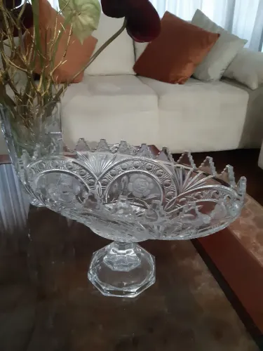 Vendo linda fruteira de cristal