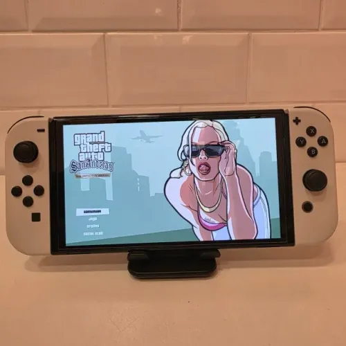 Nintendo Switch Oled - 64Gb - Case