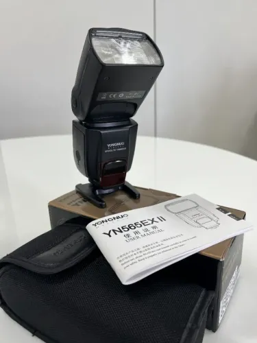 Novíssimo - Flash para Canon Speedlite YN565EX II