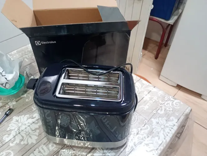 Torradeira Electrolux 220v