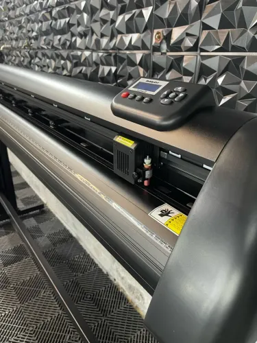 PLOTTER DE RECORTE INSULFILM PPF ADESIVOS, NOVA NA CAIXA SEM USO E NOTA FISCAL