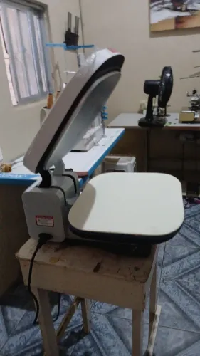 Vendo uma Prensa Plana com garantia 