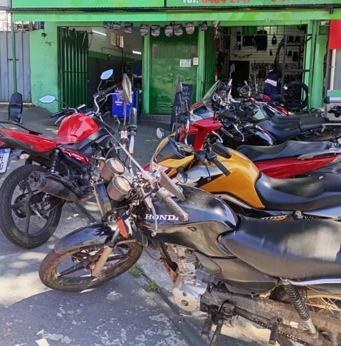Contrata se auxiliar de oficina de motos