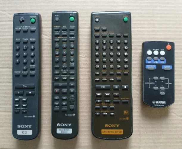 Controles remotos aparelhos de som diversos