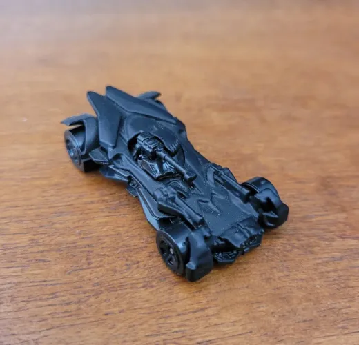 Hot Wheels: Batmovel Liga da Justiça (2017) - Mainline 1/64 - 1° versão da miniatura