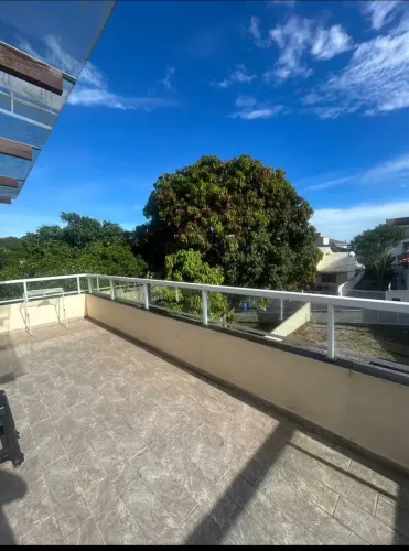 Cobertura uma quadra da praia