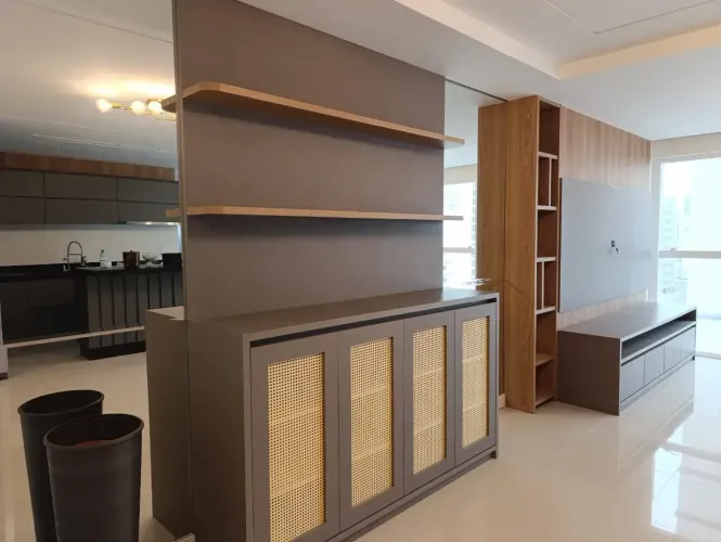 Imóvel NOVO para aluguel tem 130 metros quadrados com 3 quartos em Centro - Balneário Camb