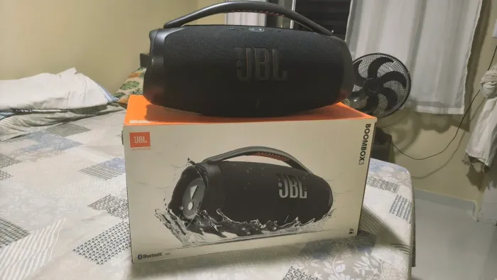 JBL boombox 3