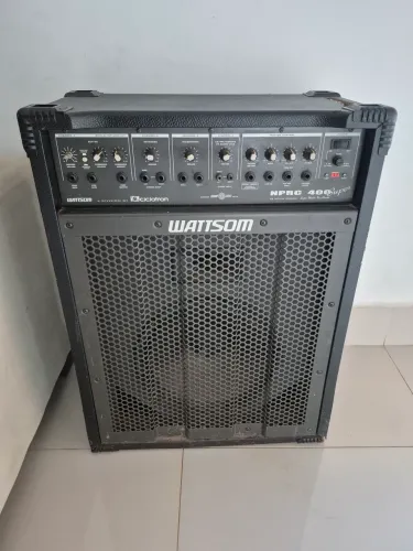 Caixa de som amplificada Wattson