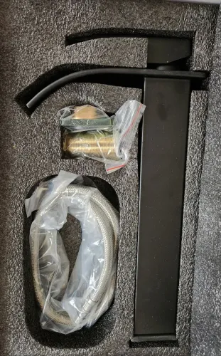 Torneira para banheiro ou lavabo Preta