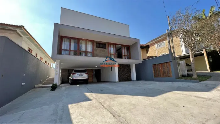 Casa de Luxo em Condomínio à Venda em Cotia-SP, São Paulo II - 4 suítes, 4 salas, 7 banhei