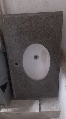 Vendo uma pia tamanho médio