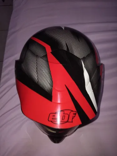 Capacete