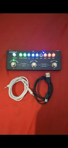 Cuvave Cube Baby Pedaleira multiefeitos para guitarra