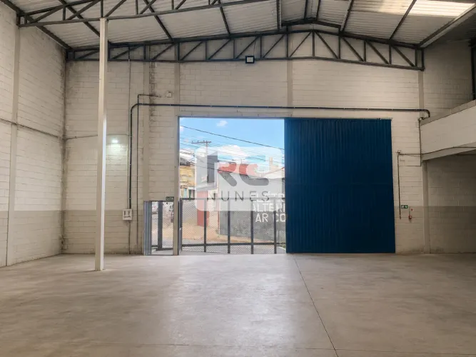 Galpão com área de 450m², a uma quadra da Av. Barão Homem de Melo, Bairro Nova Granada - B