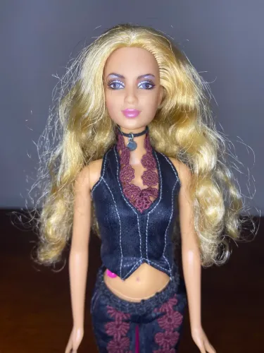 Barbie Shakira
