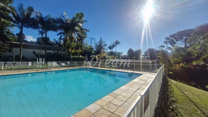 Apartamento com 1 dormitório para alugar, 31 m² por R$ 2.412/mês - Soberbo - Teresópolis/R