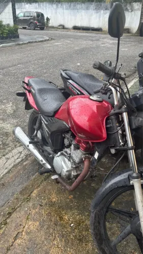 Honda fan 125 com motor feito a menos de mil km.