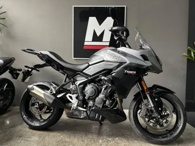 TRIUMPH TIGER 800 SPORT 2026 5.000km - Único dono - Revisada - Baixa Km - Com acessórios