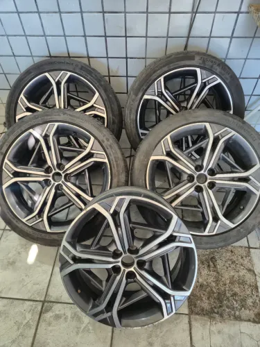 Rodas aro 18" ORIGINAIS Fiat FASTBACK com PNEUS