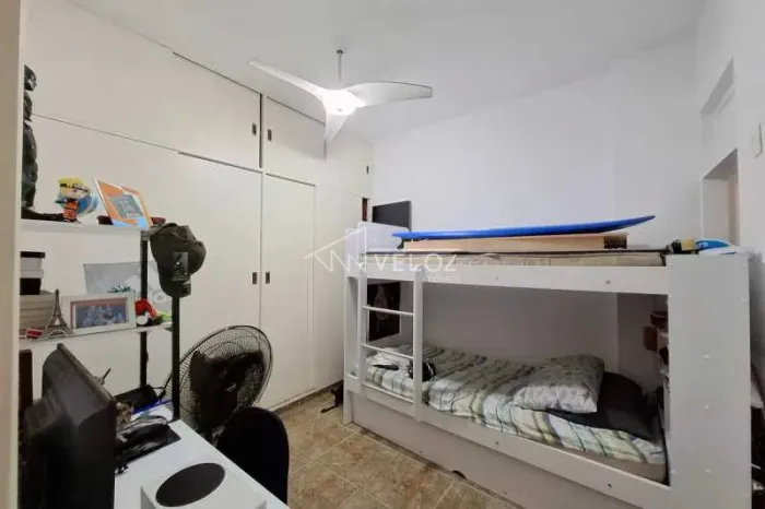 Apartamento : / Residencial / Glória