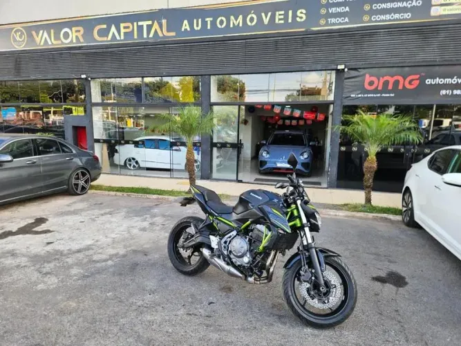 Z650 2020 ESPORTIVIDADE, POTÊNCIA E EMOÇÃO EM CADA ACELERADA