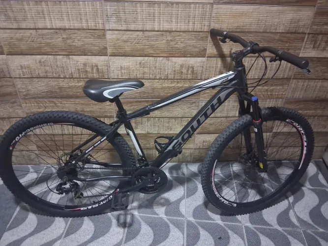 Vende-se Uma Bike Aro 29 Super conservada