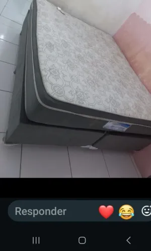 Cama queen,em perfeito estado