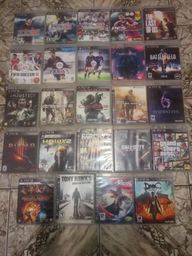 Jogos de ps3 futebol são 30 reais os demais são 50 reais 