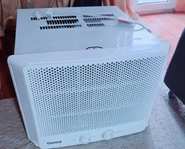 Vendo ar condicionado 12.000btus/220volts.