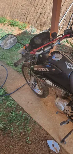 Vendo moto Honda bros nxr