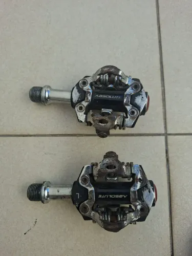 Par de Pedal clip Absolute Prime 