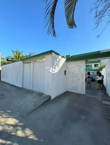 INVESTIMENTO RARO EM RIO DAS OSTRAS  PRÉDIO INTEIRO À VENDA POR VALOR ABAIXO DO MERCADO!