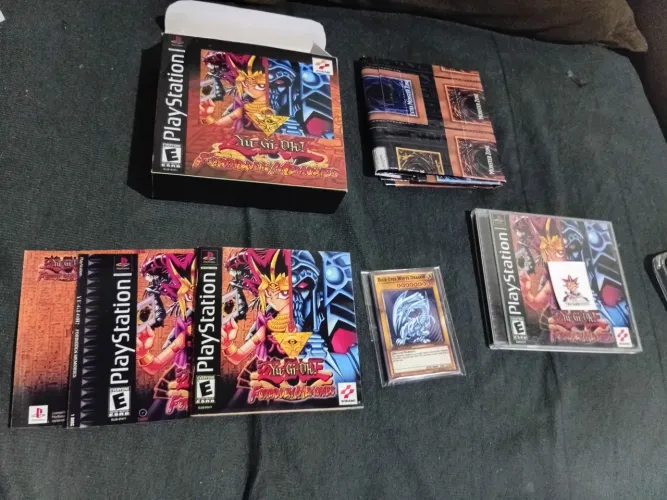 Jogo ps1 yu-gi-oh box completo com cartas e manual e tabuleiro
