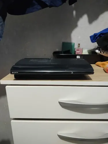 PlayStation 3 Super Slim (com defeito)