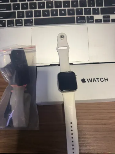 Apple Watch SE 2 EDT 46mm original na caixa carregador Original e 4 Pulseiras 98% Bateria