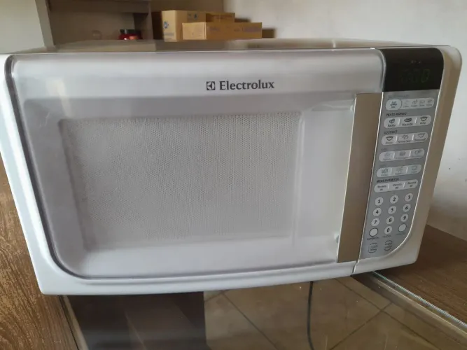 Micro-ondas Electrolux 30 litros
