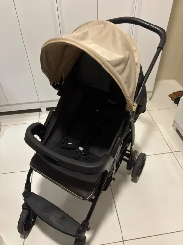 Carrinho e bebê conforto 