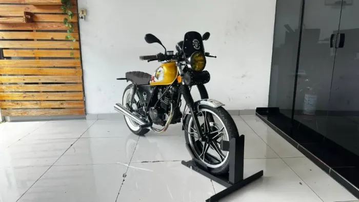 SUZUKI INTRUDER 125 2013 AMARELA 81.000 KM!!