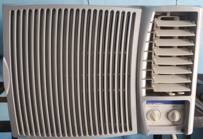 Ar condicionado Springer 10 mil BTUs 220 volts