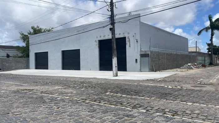 Alugo Galpão em Parnamirim