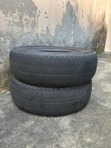 2 Pneus usados