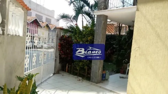 Casa, 210 m² - venda por R$ 1.800.000,01 ou aluguel por R$ 9.500,01/mês - Ponte Grande - G