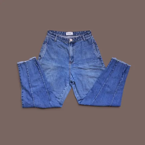 Calça mom jeans amaro