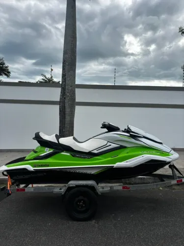 Jet ski Yamaha fx cruiser 1800