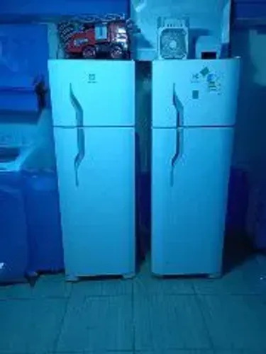 Duas geladeira Electrolux duplex sem gás